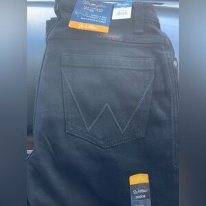 Wrangler women’s Black jeans